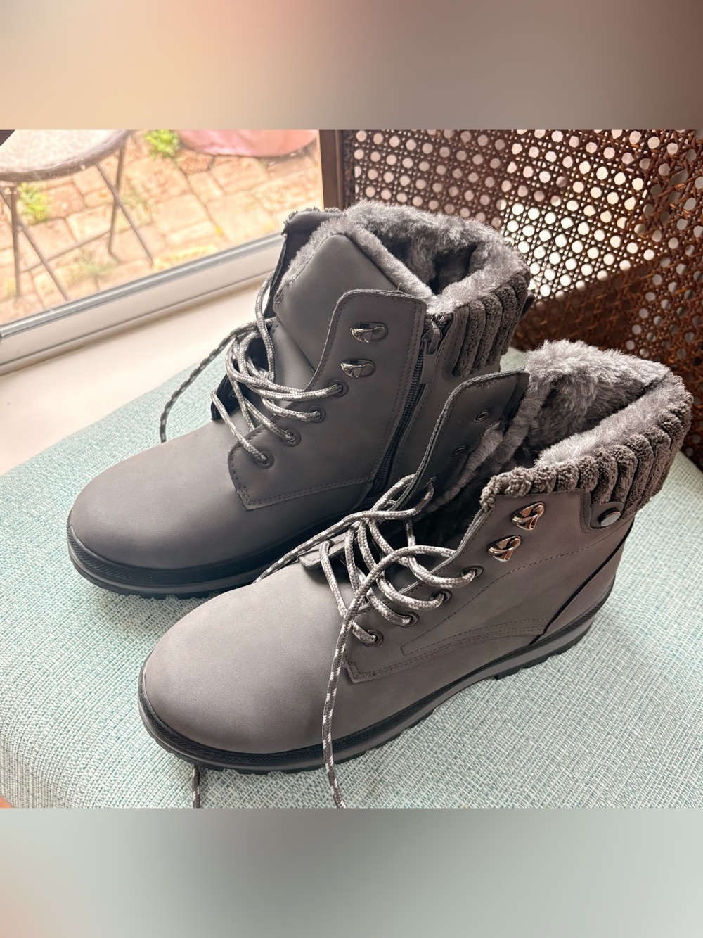 Gray Faux Fur Lined Lace-Up Winter Boots
Women’s SZ 9 
Like New